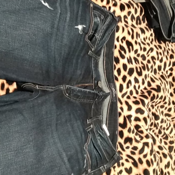 Jean capris - Picture 2 of 3